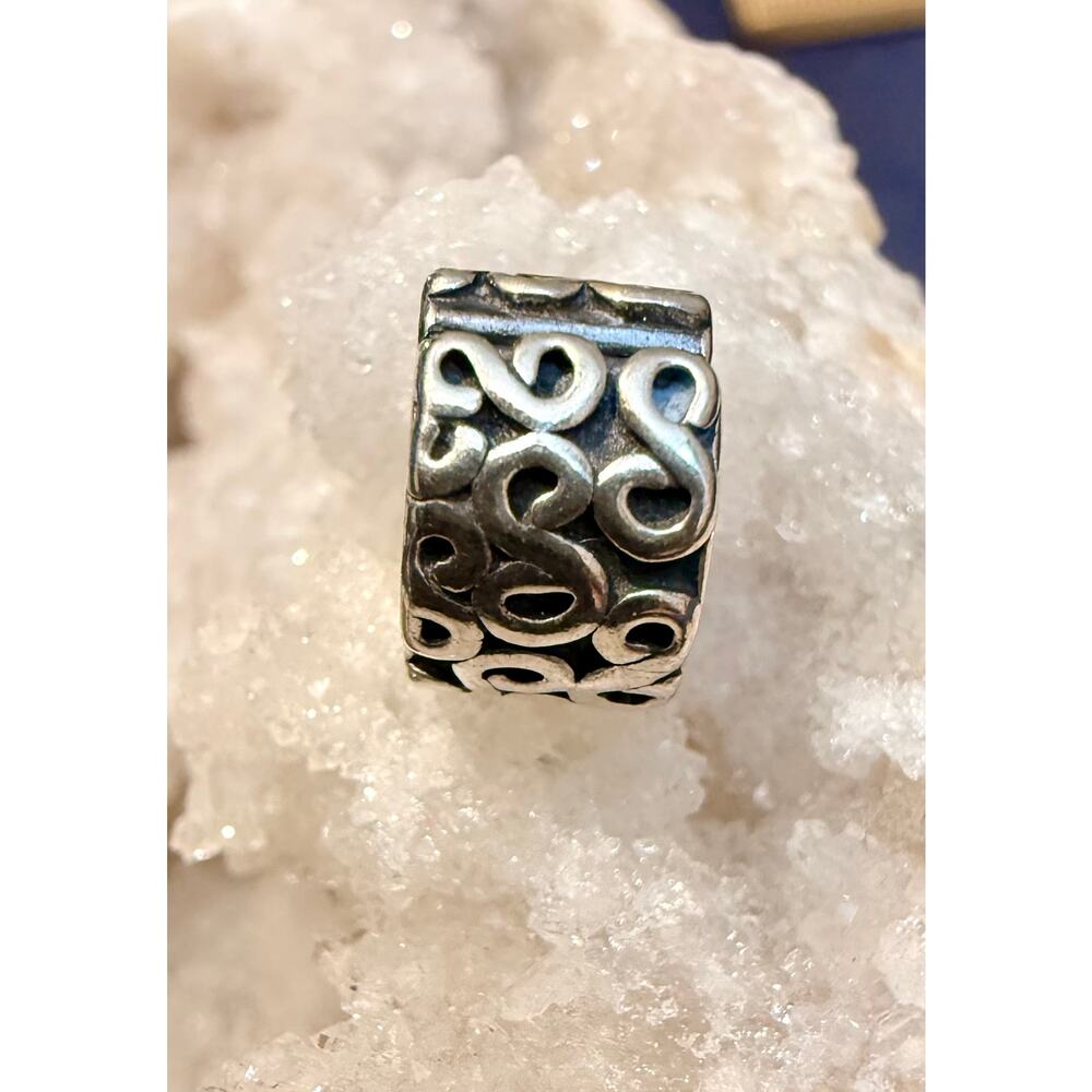 Authentic Pandora ALE 925 Sterling Silver Open Scroll Clip Charm.